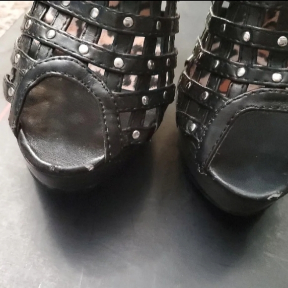 Frederick of Hollywood heels - Picture 2 of 3